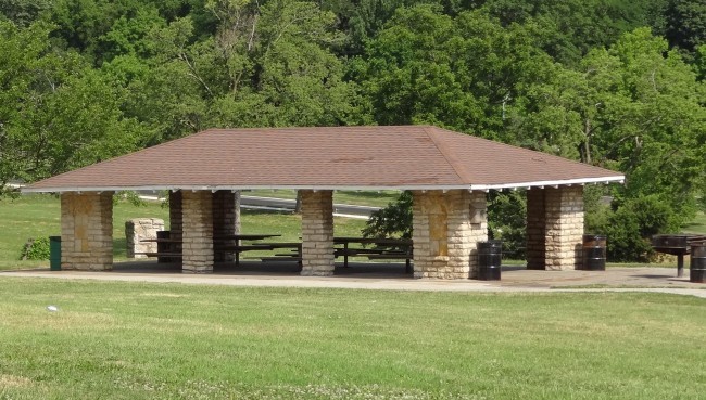 Swope Park Shelter #3 (Reservable May 1-October 31)