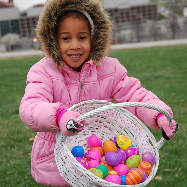 #Spring Fun! From egg hunts (for kiddos and doggos) to puppet shows and festivals, KC Parks has a variety of ways to celebrate Spring! Checkout our website calendar for details. #KCParks #WhereKCPlays