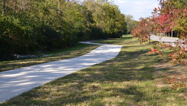 Santa Fe Trace Park Trail