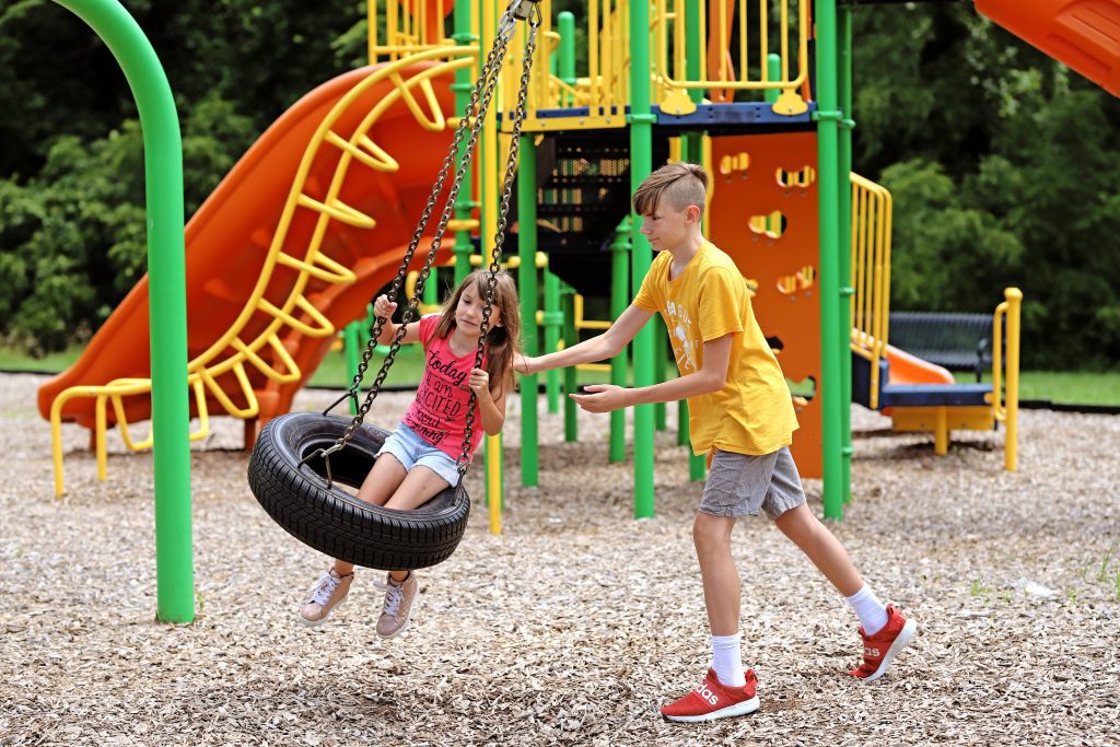 1_Golden Oaks Park