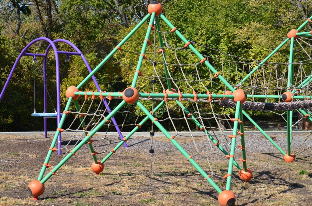 Winnwood Park Playground2